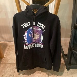 Women’s L anime sweatshirt with front pockets and hood